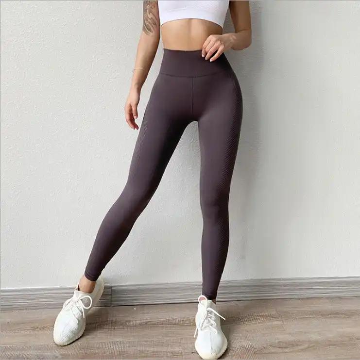 WILKYs0Women's Yoga Fitness Pants
 Fabric name: chemical fiber blended
 
 Fabric composition: nylon / nylon


 
 
 
 SIZE【cm】
 
 
 
 
 waist
 
 Hips
 
 
 Pant length
 
 
 
 S/M
 56
 68
 83
 
 
 L/XL