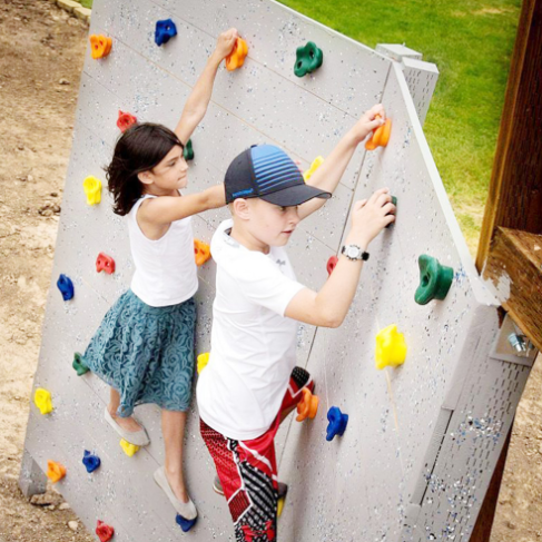 WILKYs0Plastic Climbing Rock PointMaterial: Plastic
Product Category: Rock Point
Style: color mix and match without screws, color mix and match screws
Package content:

 10pcs climbing wall holds


 