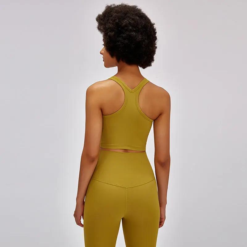 Ropa deportiva para correr y yoga.