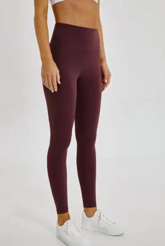 WILKYs0Fitness yoga pants
 Pants length: 9 minutes pants
 
 Style: pencil pants/leg pants
 
 Thickness: ordinary
 
 Functions: invisible, warm, thin, breathable, sweat absorption, slimming, 