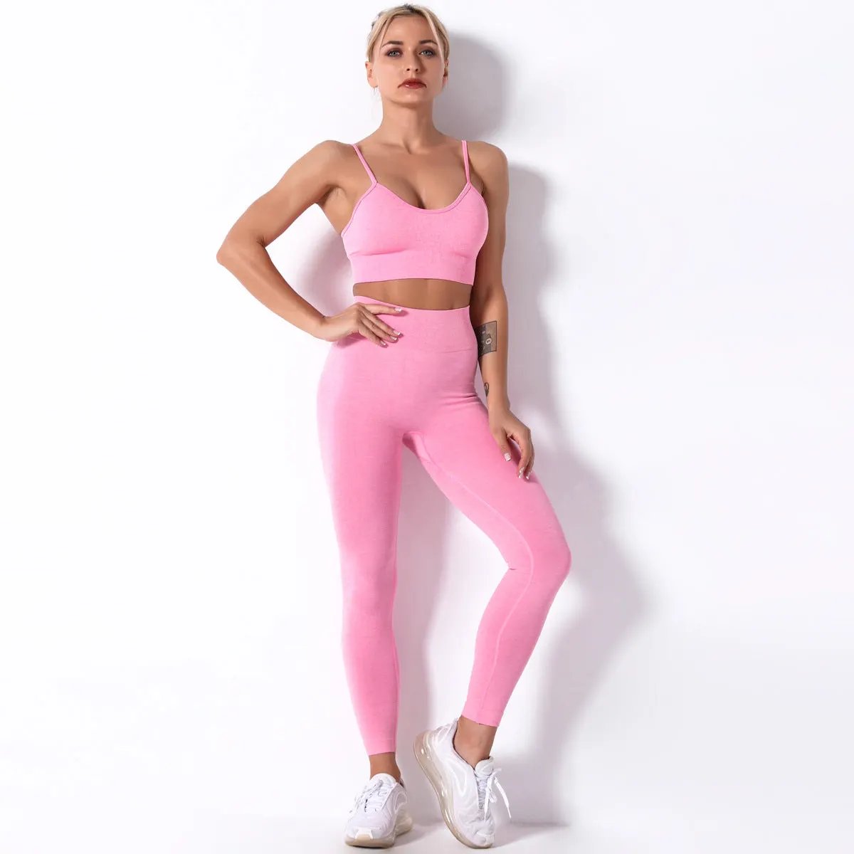 WILKYs0Yoga Pants Fitness Running Yoga Clothes Sports
 Product information:
 


 Fabric name: cotton blended
 
 Fabric composition: nylon/nylon
 
 Fabric composition content: 90 (%)
 
 Lining name: Lycra
 
 Lining comp