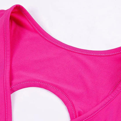 Pink Yoga Hollow Fitness Vest made of cotton fabric, close-up view.