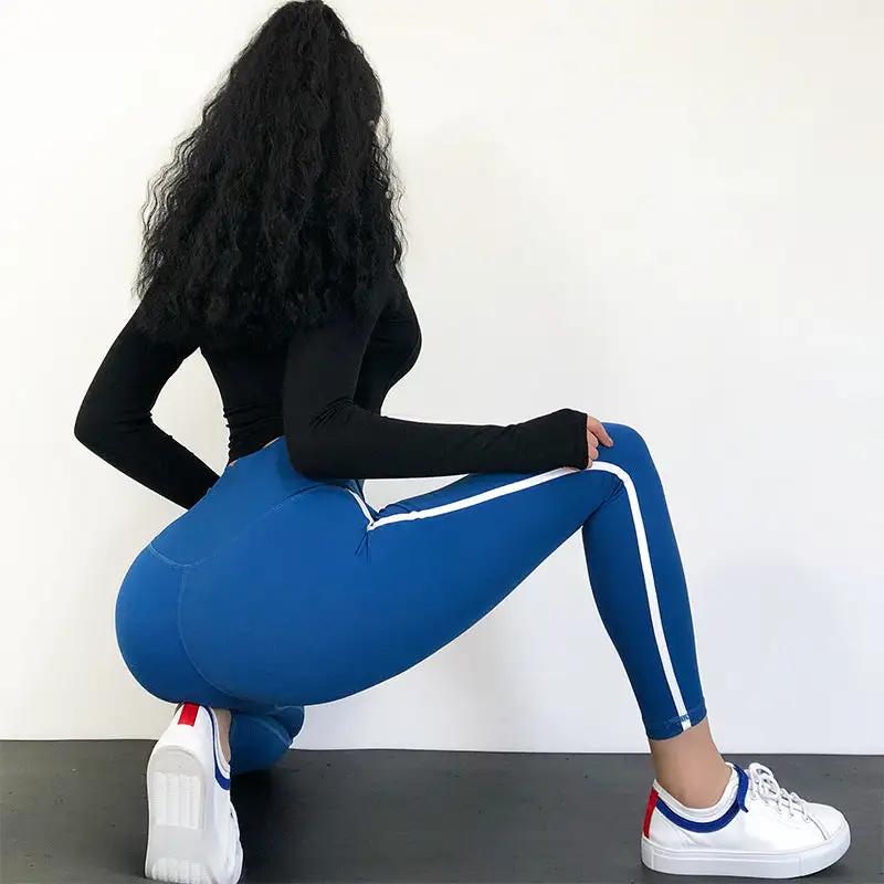 Women's fitness pants yoga pants in blue, designed for comfort and flexibility.