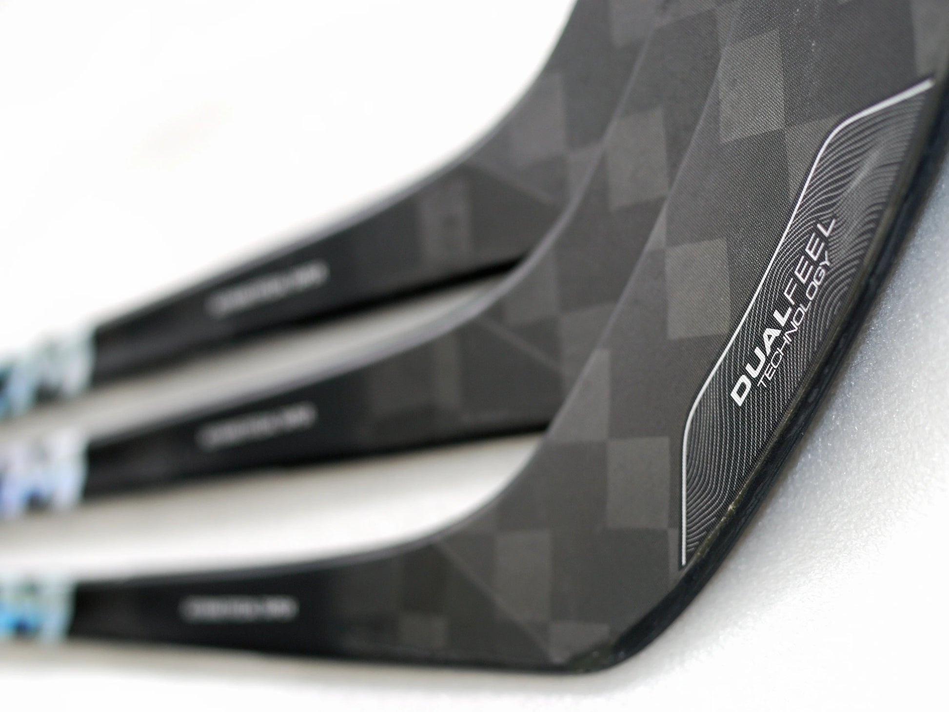 [3 - Pack][Senior][Trigger8]Ice Hockey Sticks Senior Trigger 8 P29 P28 With Grip Carbon Fiber - WILKYs