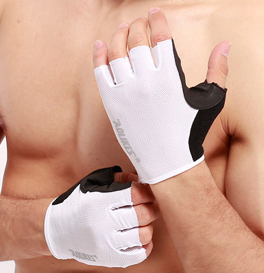 WILKYs0Workout Power Gloves
  
 Features and Benefits:
 


 - 
 STRONG GRIP:
  The unique palm design strategically developed to enhance comfort will give you a better grip. Half Finger Length