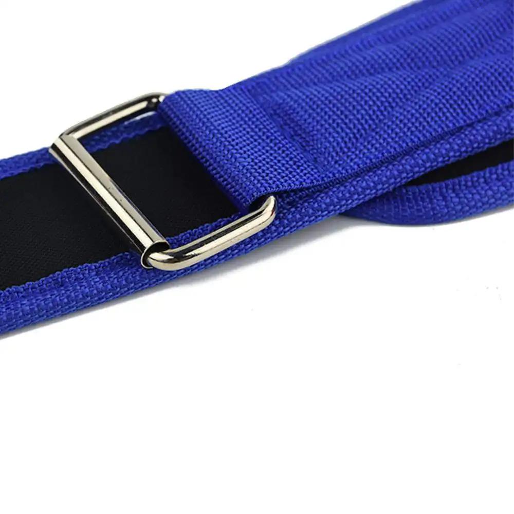 Nylon fitness belt for weightlifting with metal buckle.