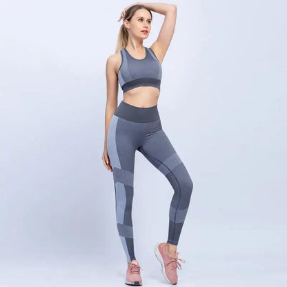 Woman wearing a seamless yoga set with high-waisted leggings and sport bra in a fitness pose.