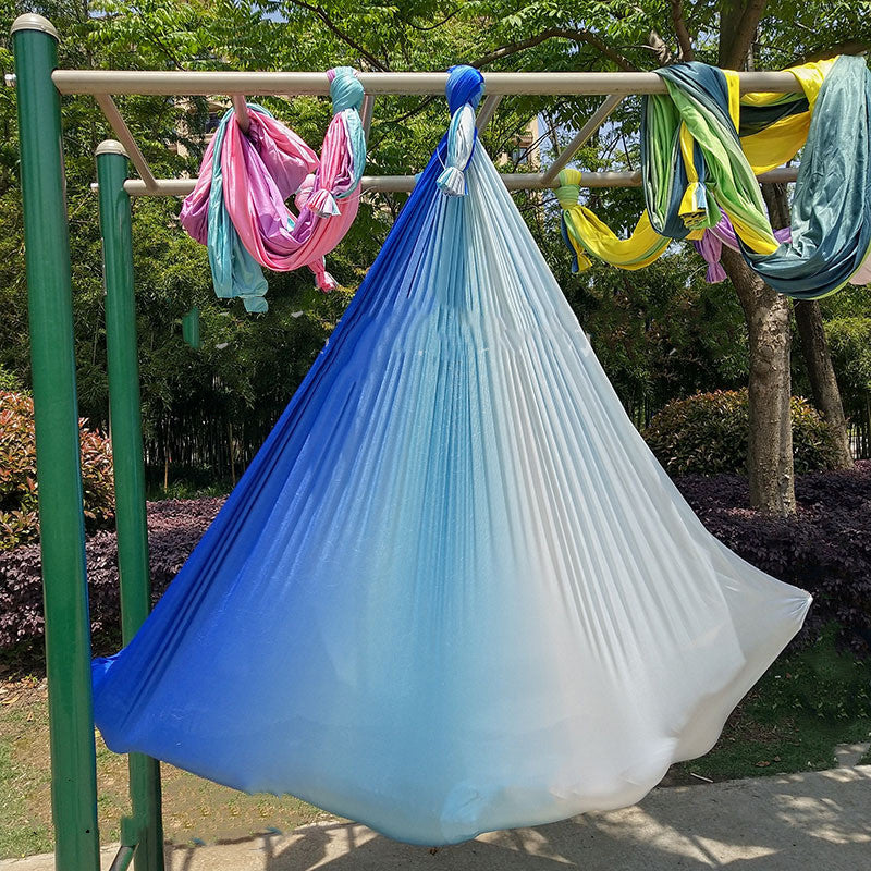 WILKYs0Colored Gradient Anti-Gravity Aerial Yoga Hammock
 


 Product features: 


 1. Comfortable and strong, stylish and beautiful
 
 2. Bright colors, not dirty
 
 
 3. Easy to use and easy to collect
 
 
 4. Range of 