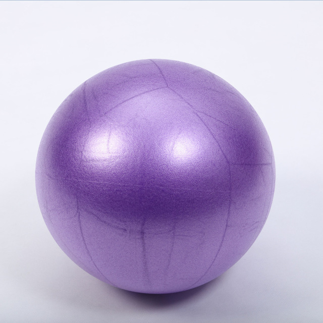 WILKYsExerciser BallExercise Scrub Yoga Balls Pilates BallsMaterial: PVC Specifications: 20-25cm in diameter
Color: purple, blue, pink, silver
Size description: Based on the production process, the size of the yoga ball is b