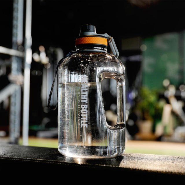 WILKYsWater bottleFitness Drinking BottleThe Fitness Bottle is the perfect way to stay hydrated and motivated throughout the day. Featuring a motivational design, time and volume markers, and a convenient c