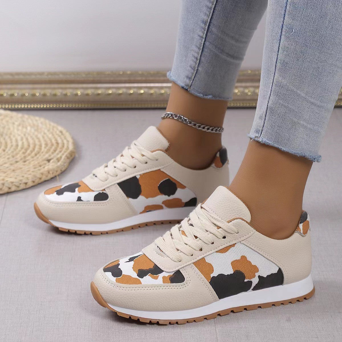 WILKYsWomen ShoesFashion Leopard Print Lace-up Sports Shoes For Women Sneakers Casual RDo you love animal prints and comfortable shoes? If so, you will adore the Fashion Leopard Print Lace-up Sports Shoes from wilkysfitness.com!
These shoes are not onl