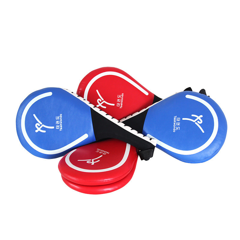 WILKYs0Thicken Taekwondo Foot Target Training Equipment
 Product information:
 


 Product category: Other boxing supplies
 
 Brand: Ritron
 
 Material: imitation leather
 
 Style: Double Leaf Target
 
 Weight: 0.4 (kg)
