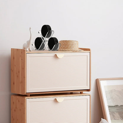 Clear Hockey Puck Display Case Acrylic Hockey Puck Display Stand Sports for 3 Pucks Hockey Puck Holder Storage Decoration Gift - WILKYs