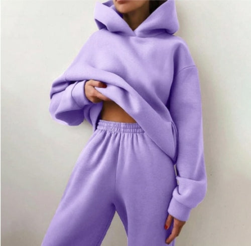 WILKYsSweat SuitWinter Hoodie Sweat SetsIntroducing the Winter Hoodie Sweat Set, the perfect ensemble to keep you cozy and stylish during the colder months. This set includes a comfortable hoodie and match