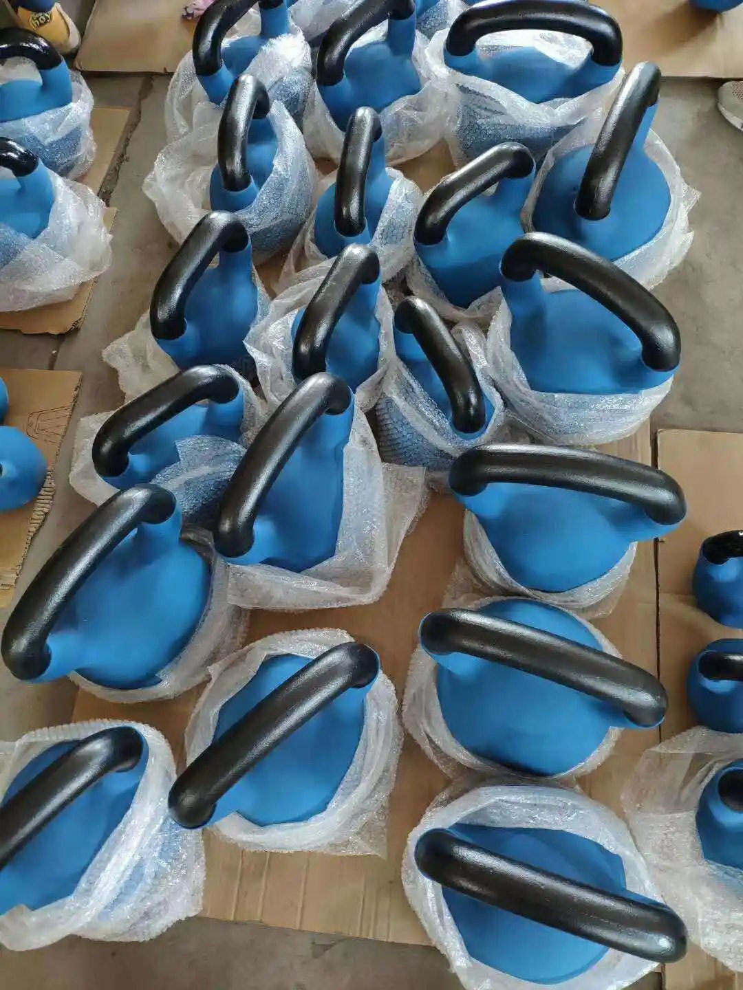 Fitness Equipment, Competitive Cast Iron Kettlebell, Shaping Hip - lift Kettlebell - WILKYs