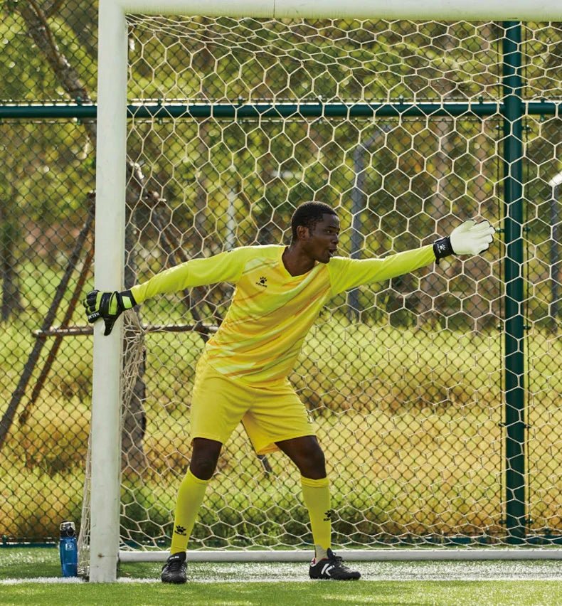 KELME Men Football Jerseys Goalkeeper Jersey Kid Long Sleeve Football Uniform Soccer Shorts Traning Sponge Protector 3801286 - WILKYs