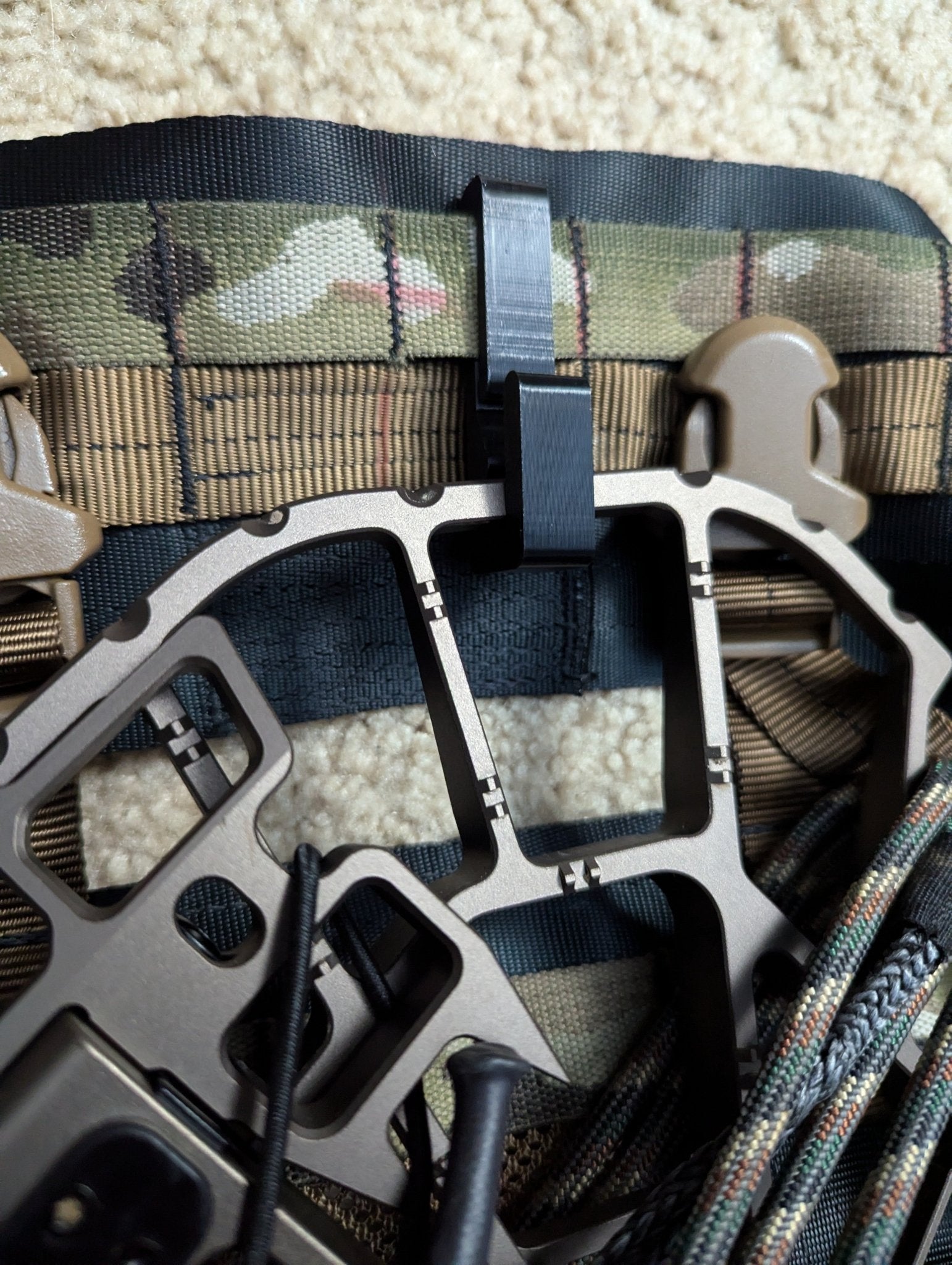 Saddle Platform Hanger for Mobile Hunting - WILKYs