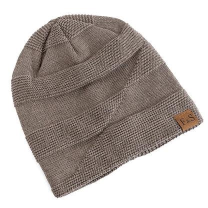 WILKYsBeanieUnisex Slouchy Winter HatsIntroducing our Unisex Slouchy Winter Hats, designed to keep you cozy and stylish throughout the chilly season.Features:
Exceptional warmth: These hats are crafted t