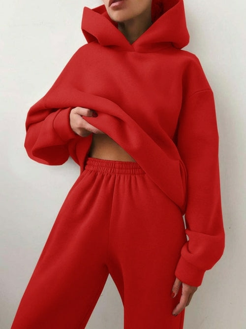 WILKYsSweat SuitWinter Hoodie Sweat SetsIntroducing the Winter Hoodie Sweat Set, the perfect ensemble to keep you cozy and stylish during the colder months. This set includes a comfortable hoodie and match